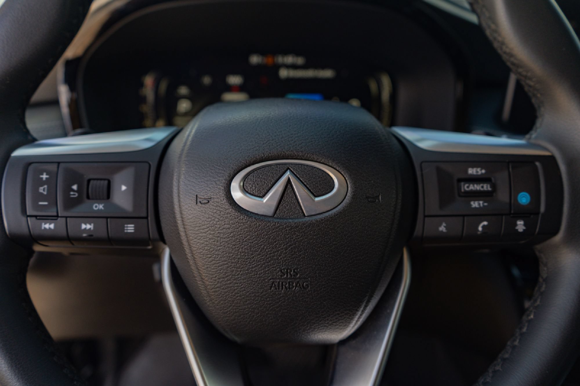 Certified 2023 INFINITI QX60 Luxe w/ Cargo Package FWD image 11