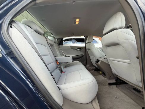 Used 2016 Chevrolet Malibu LT FWD image 14