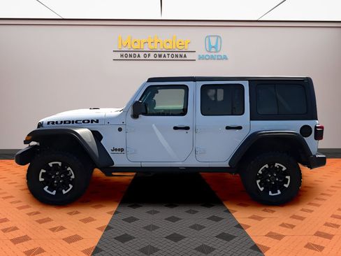 Used 2026 Jeep Wrangler Unlimited Rubicon AWD/4WD image 2