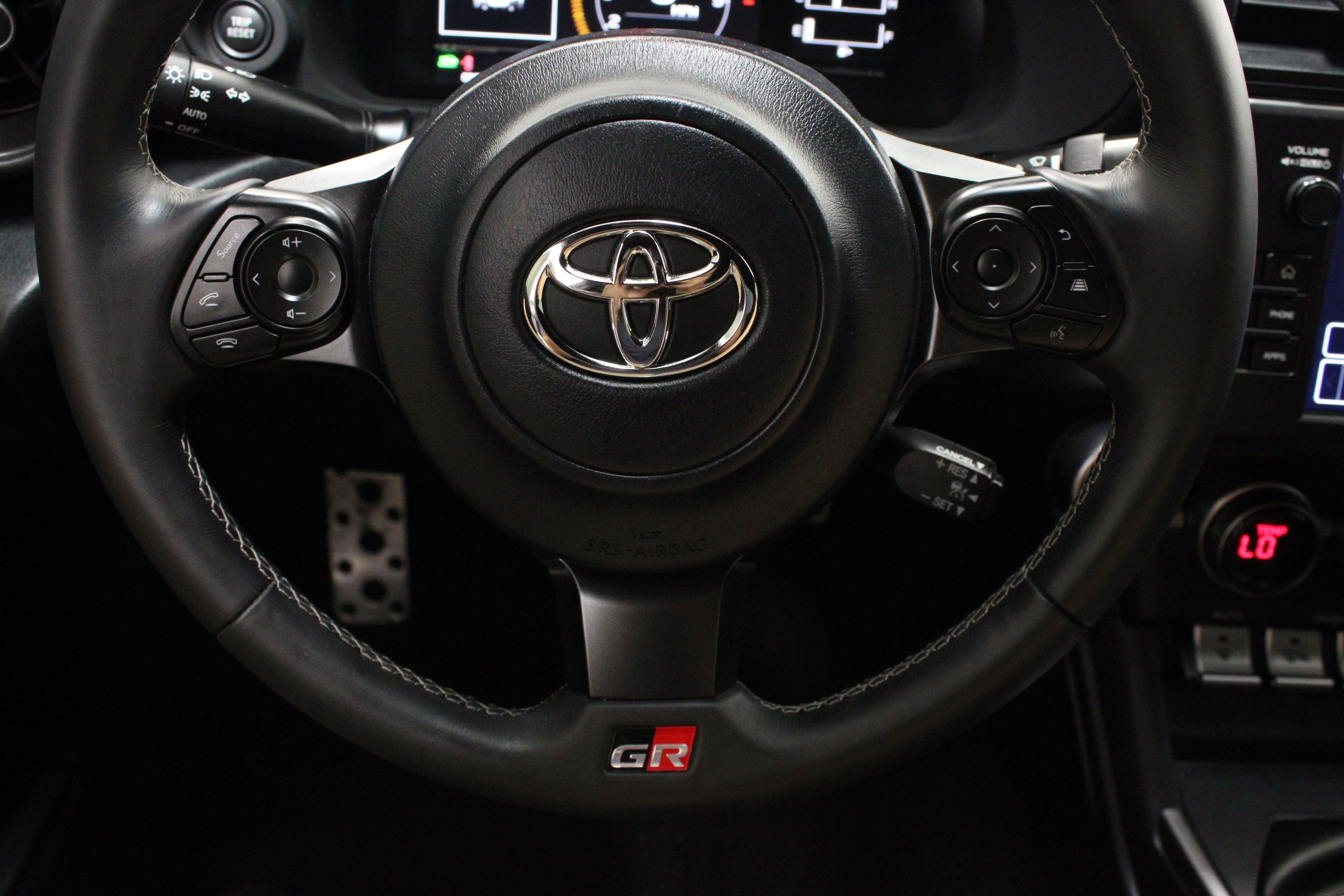 Used 2025 Toyota GR86 Premium RWD image 25