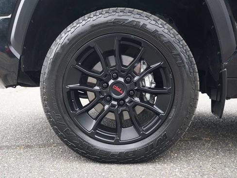 Used 2022 Toyota Tundra Limited w/ TRD Off-Road Package AWD/4WD image 33