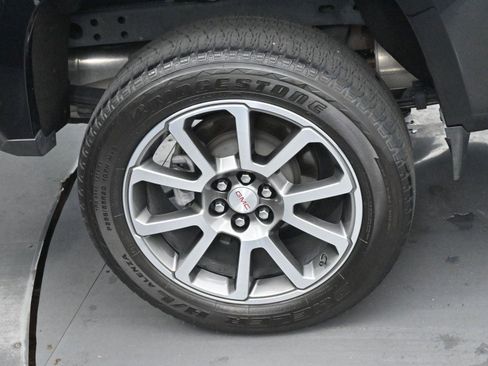 Used 2022 GMC Canyon Denali image 35