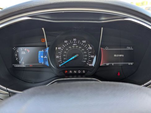Used 2016 Ford Fusion SE w/ Equipment Group 202A FWD image 23