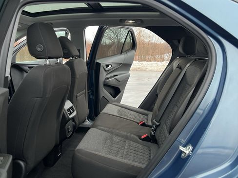 Used 2024 Chevrolet Equinox LT image 35