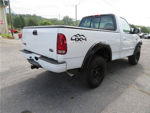 Used 2000 Ford F150 XLT AWD/4WD image 2