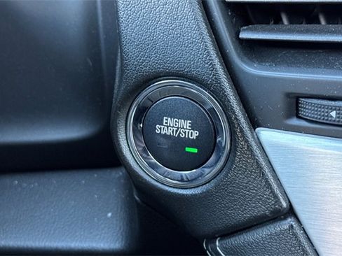 Used 2015 GMC Yukon XL SLT w/ Open Road Package image 24