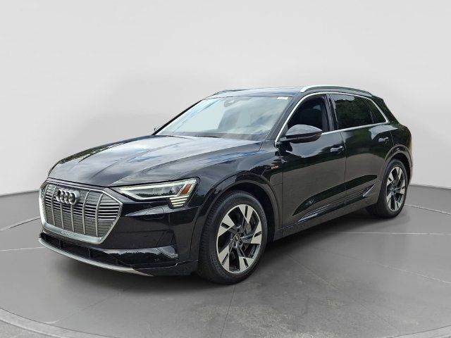 Used 2023 Audi e-tron Premium AWD/4WD image 3