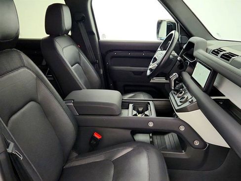 Used 2023 Land Rover Defender 110 X-Dynamic SE AWD/4WD image 26