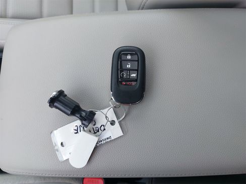 Certified 2025 Honda CR-V EX-L image 38