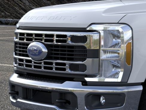New 2026 Ford F350 XLT AWD/4WD image 17