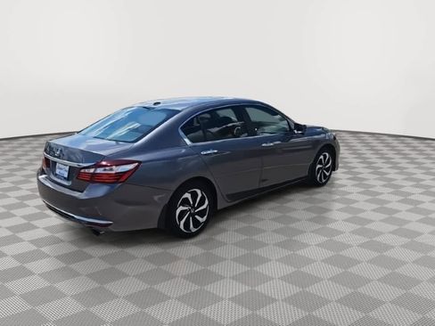 Used 2016 Honda Accord EX image 8