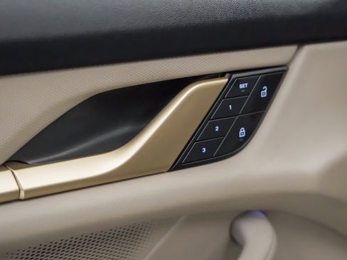 Certified 2023 Porsche Taycan image 22