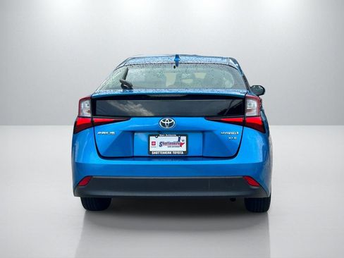 Used 2021 Toyota Prius XLE FWD image 6