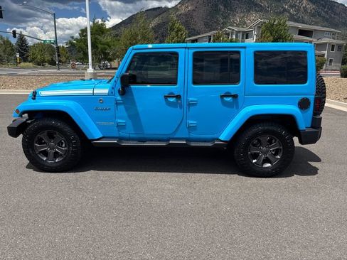 Used 2017 Jeep Wrangler Unlimited Sahara w/ Quick Order Package 24E Chief AWD/4WD image 6