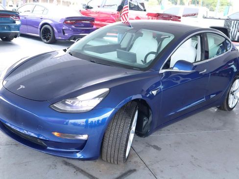 Used 2020 Tesla Model 3 Long Range AWD/4WD image 9