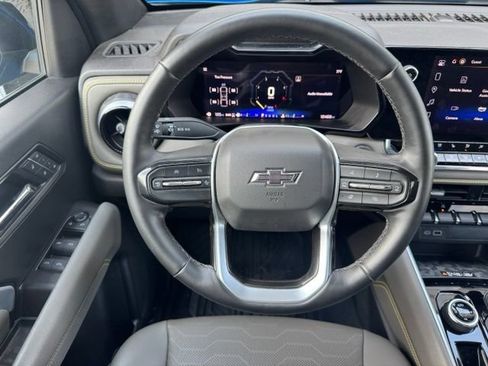 Used 2024 Chevrolet Colorado ZR2 w/ ZR2 Convenience Package III AWD/4WD image 10