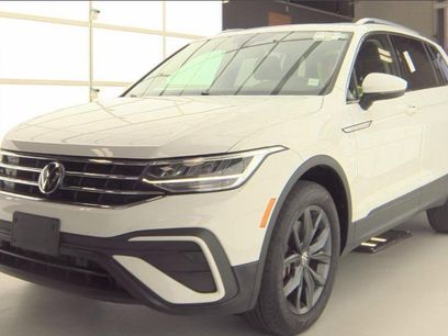Used 2022 Volkswagen Tiguan SE