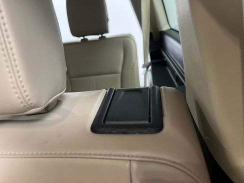 Used 2024 Ford Expedition Max XLT image 15