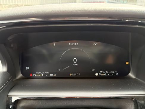 Used 2022 Lincoln Nautilus AWD w/ Premium Package image 3