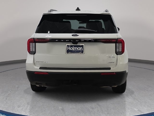 Used 2026 Ford Explorer Active AWD/4WD image 7