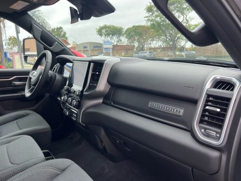 Used 2025 RAM 1500 Big Horn AWD/4WD image 13