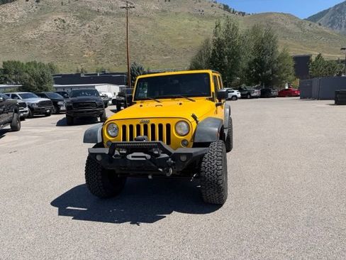 Used 2015 Jeep Wrangler Unlimited Sport w/ Quick Order Package 24S AWD/4WD image 3