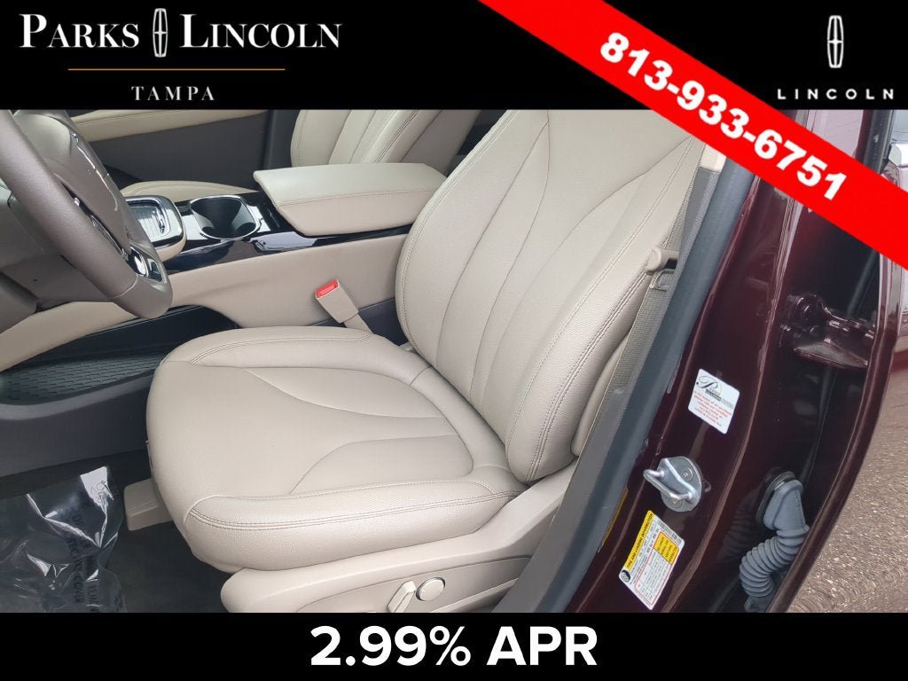 Certified 2022 Lincoln Nautilus FWD w/ Premium Package image 18