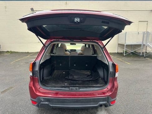 Used 2019 Subaru Forester Premium w/ All-Weather Package image 7
