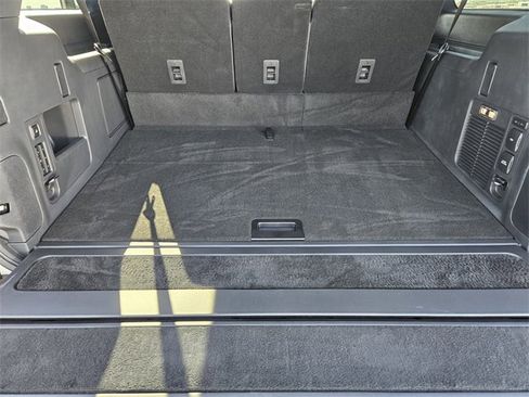 New 2025 Lincoln Navigator L Reserve w/ Jet Appearance Package image 30