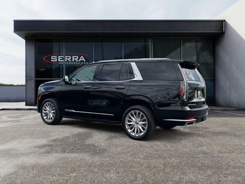 Certified 2024 Cadillac Escalade Premium Luxury w/ LPO, Floor Liner Package AWD/4WD image 3