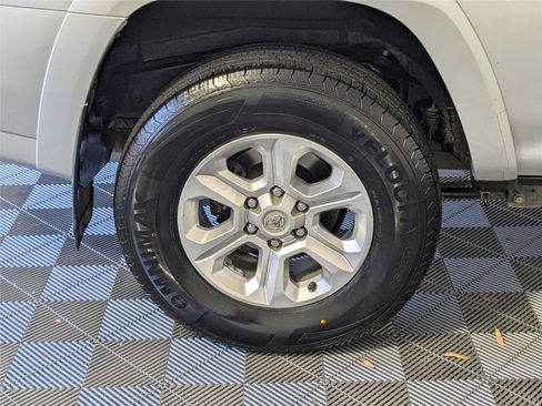 Certified 2022 Toyota 4Runner SR5 image 8