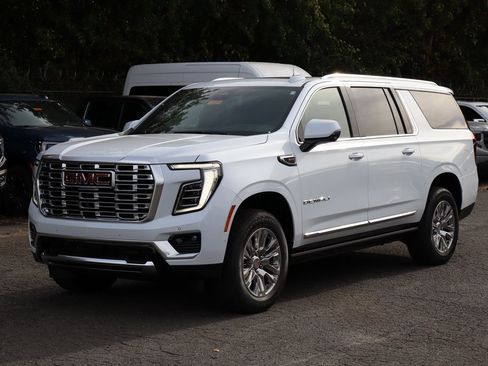 New 2026 GMC Yukon XL Denali w/ Sun & Power Step Package image 2