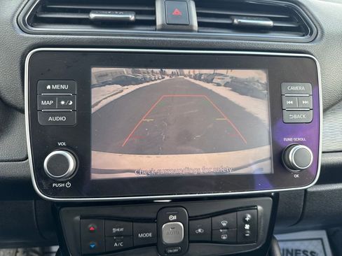 Used 2021 Nissan Leaf SV Plus image 27