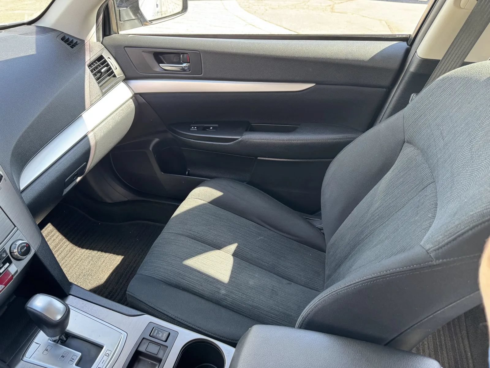 Used 2013 Subaru Legacy 2.5i Premium AWD/4WD image 20
