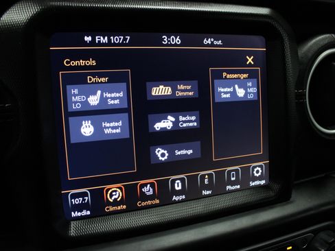 Used 2021 Jeep Wrangler Unlimited Sahara w/ Cold Weather Group image 27