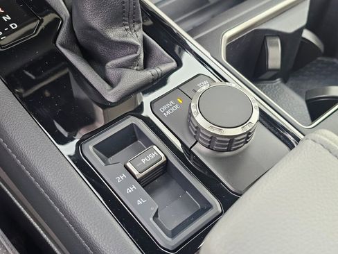 Used 2025 Toyota Tundra Limited image 37