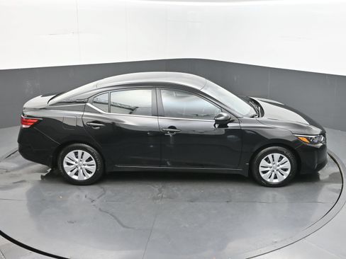 Certified 2025 Nissan Sentra S FWD image 43