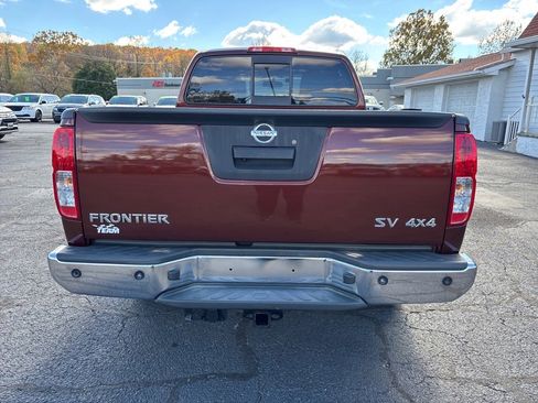 Used 2017 Nissan Frontier SV w/ SV Value Truck Package image 6