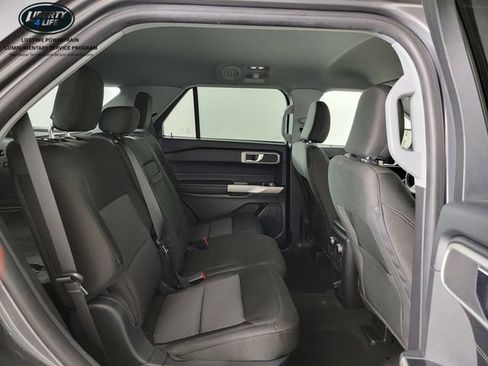 Certified 2022 Ford Explorer XLT AWD/4WD image 17