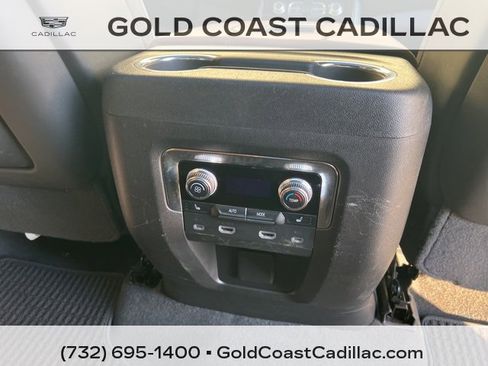 Used 2023 GMC Yukon Denali Ultimate image 10