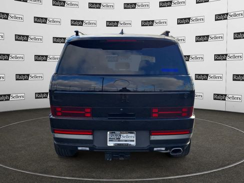 Certified 2025 Hyundai Santa Fe Limited image 5