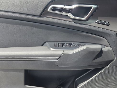 New 2026 Kia Sportage SX image 16