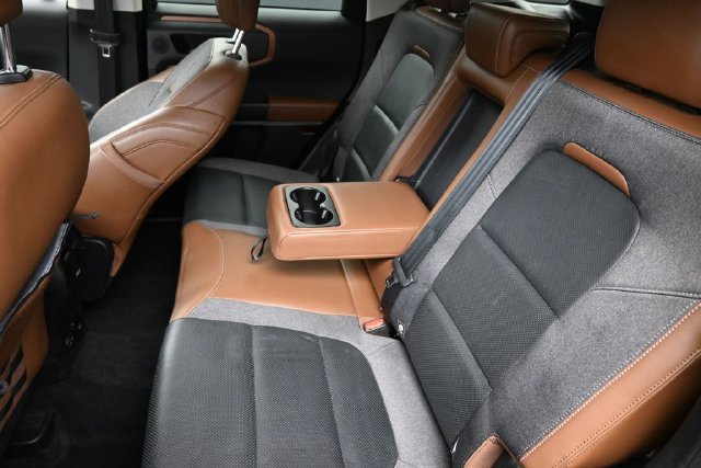 Used 2021 Ford Bronco Sport Outer Banks w/ Outer Banks Package (96D) AWD/4WD image 20
