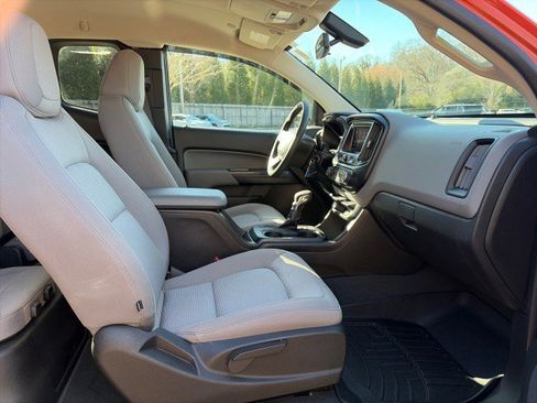 Used 2022 Chevrolet Colorado W/T w/ WT Convenience Package image 39