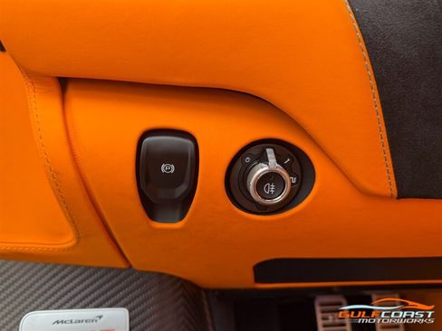 Used 2022 McLaren 765LT RWD image 24