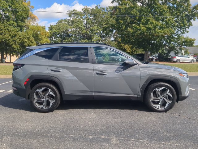 Used 2024 Hyundai Tucson SEL w/ Convenience Package AWD/4WD image 3