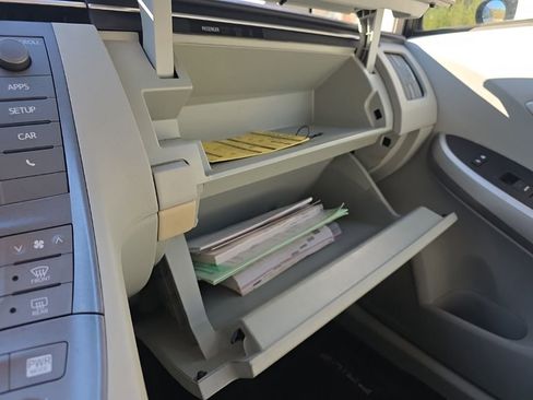 Used 2013 Toyota Prius Three image 28