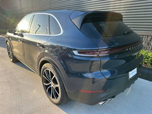 Used 2026 Porsche Cayenne S image 3