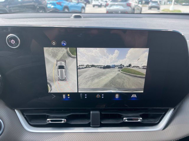 Used 2025 Chevrolet Equinox LT w/ Convenience Package II FWD image 26