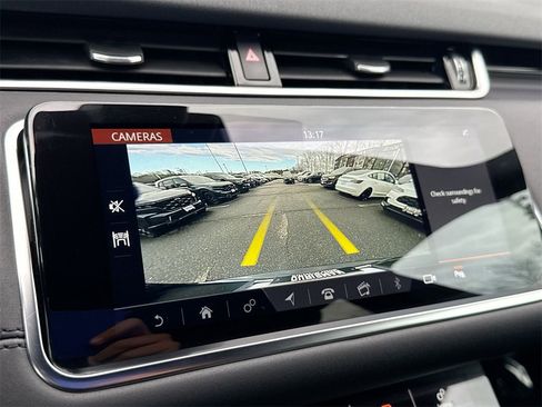 Used 2020 Land Rover Range Rover Evoque SE image 23